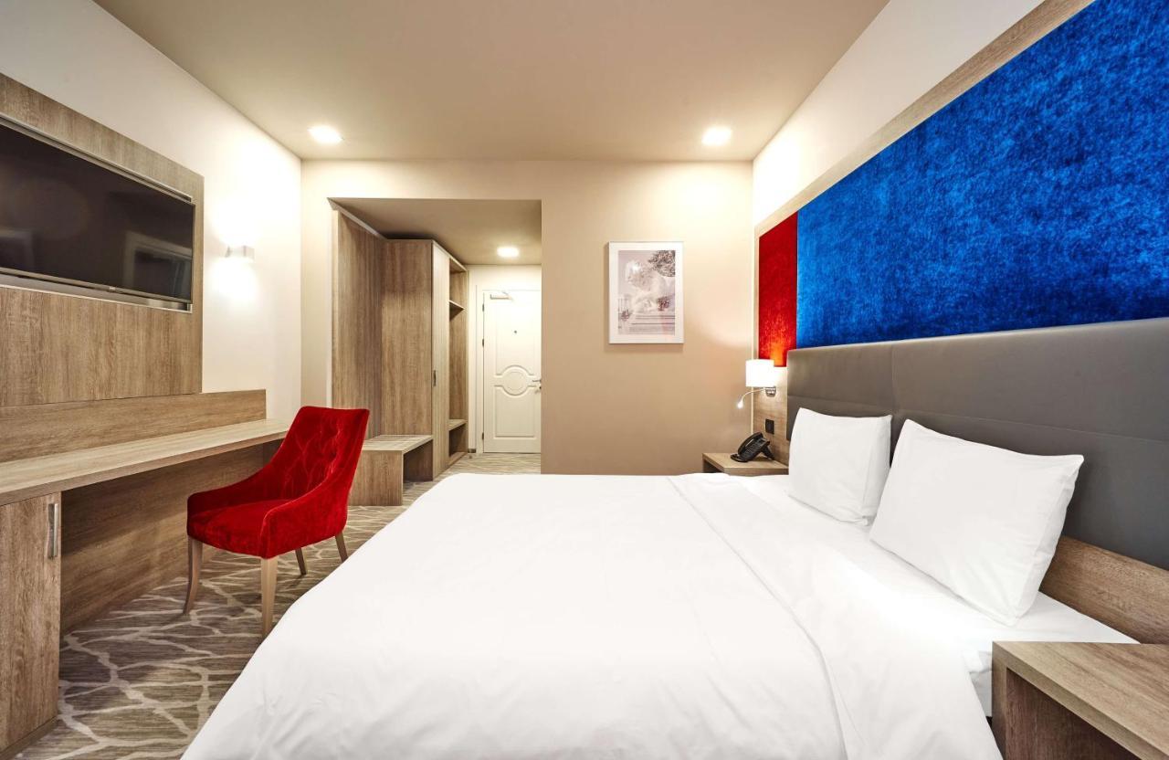 Radisson Hotel City Centre Odesa Exterior photo